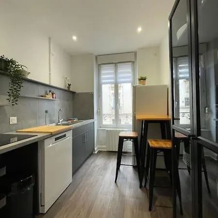 Charmant Appartement, Tout Equipe *