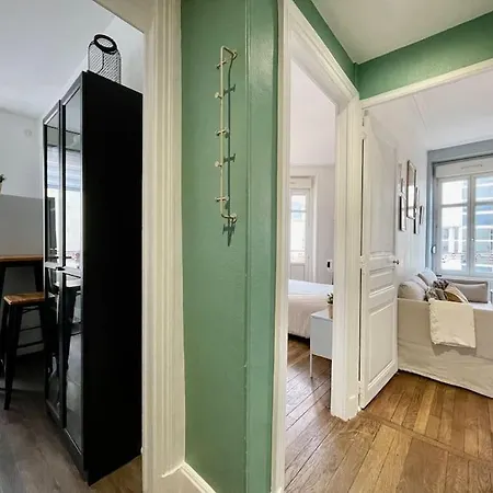 Appartement, Equipe شقة *